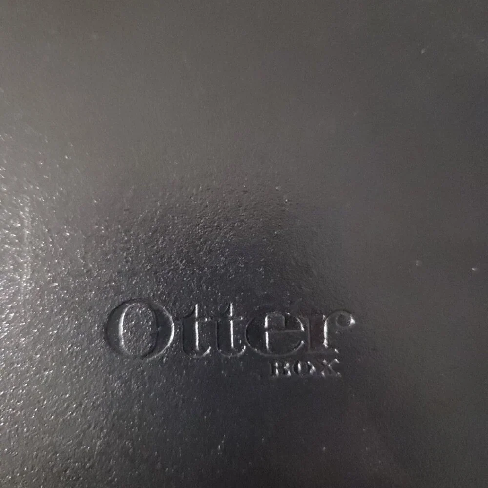 OTTERBOX Defender Pro Series Case for Apple iPad (8th & 7th Gen) - Black...